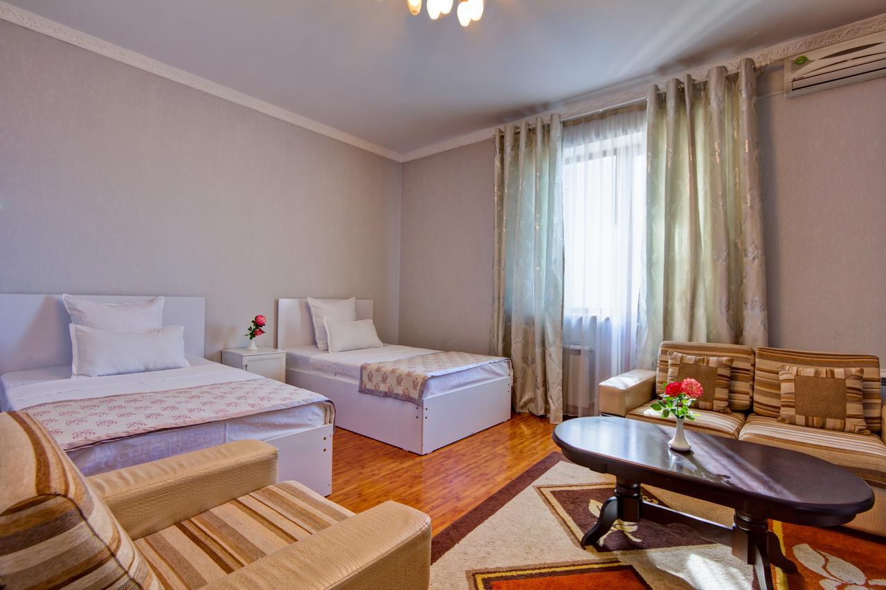 King House Hotel Bishkek Ngoại thất bức ảnh